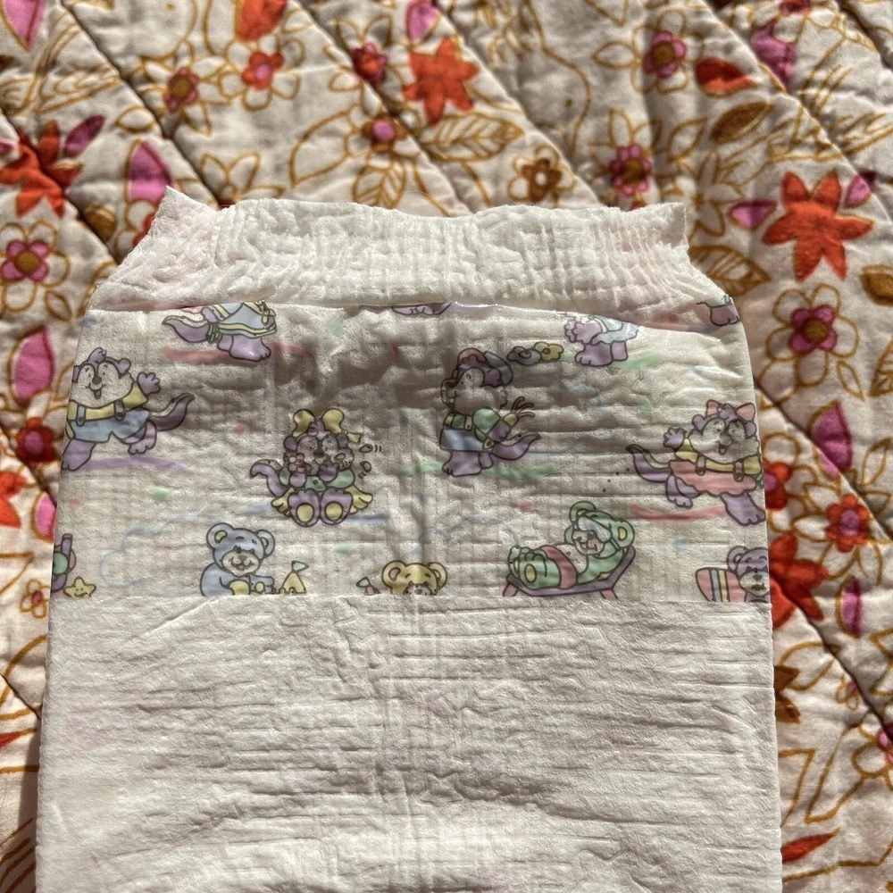 Vintage Huggies Size 3 Ultratrim 1993 USA Diapers Spring Skunk Sun Plastic Print